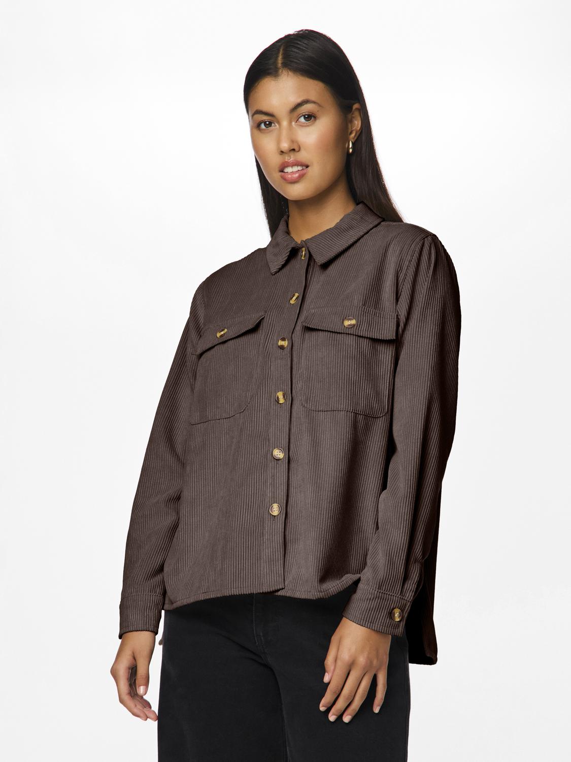 model_shot-front